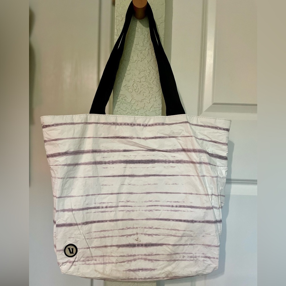 Vuori x ALOHA Day Tripper Tote Bag, Platinum Shibori Stripe